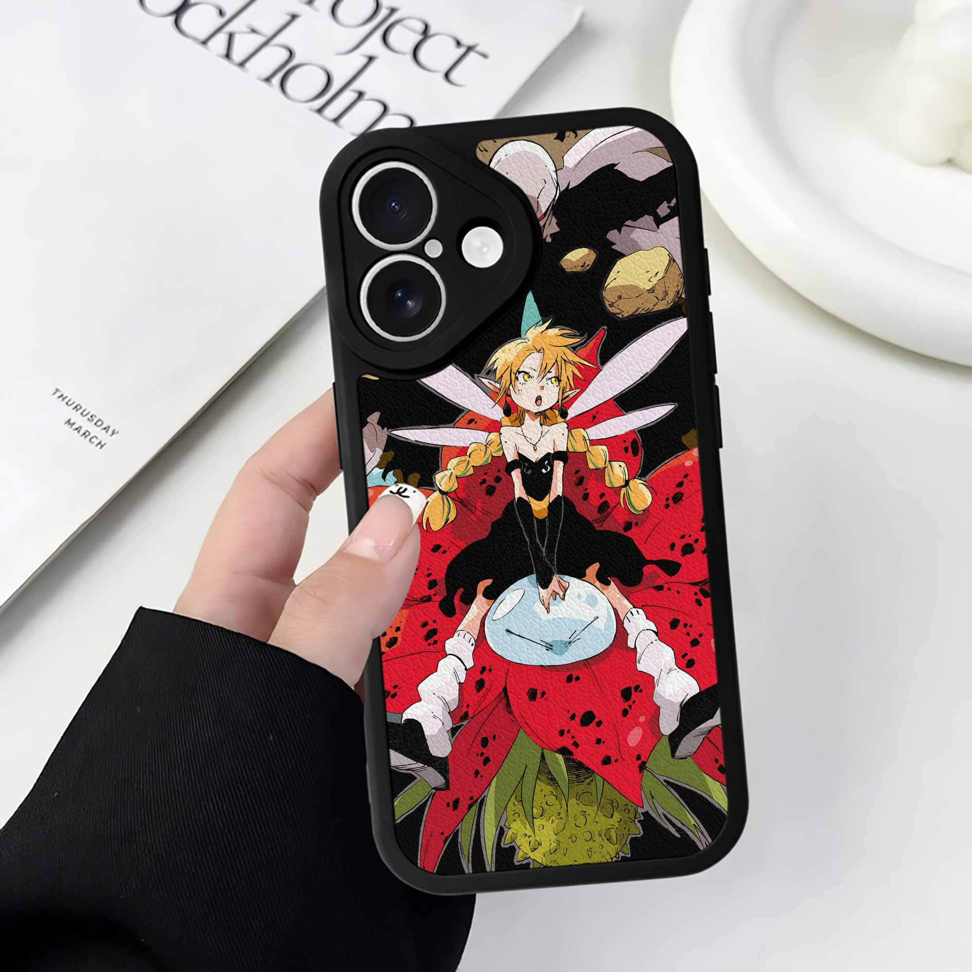 （画像用） 転スラ Regarding Reincarnated to Slime 【iPhone 16シリーズ対応】シリコンスマホケース（レザー調） 材質：シリコン